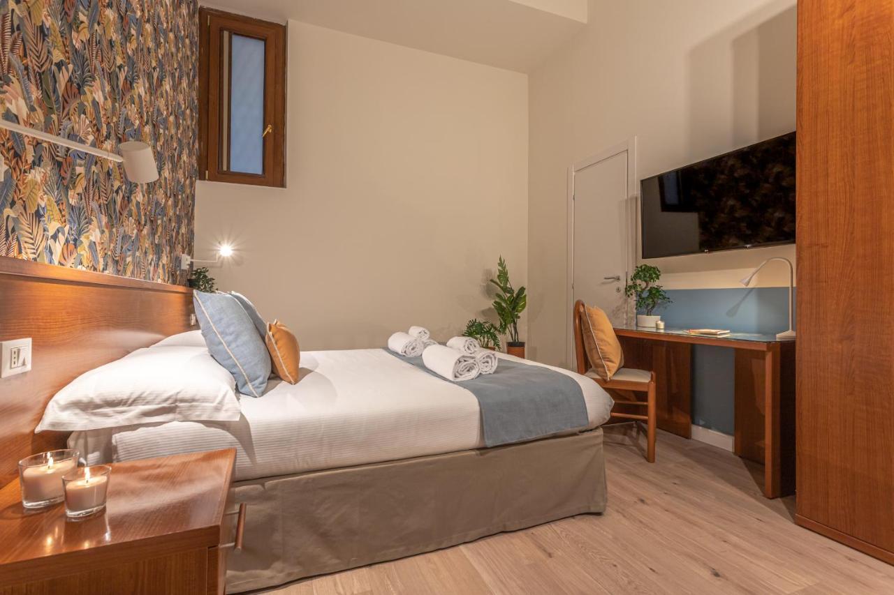 Vittoria Garden Suites โรม ภายนอก รูปภาพ
