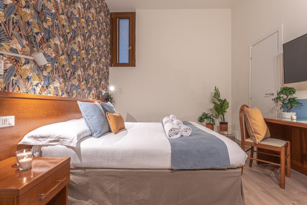 Vittoria Garden Suites โรม ภายนอก รูปภาพ